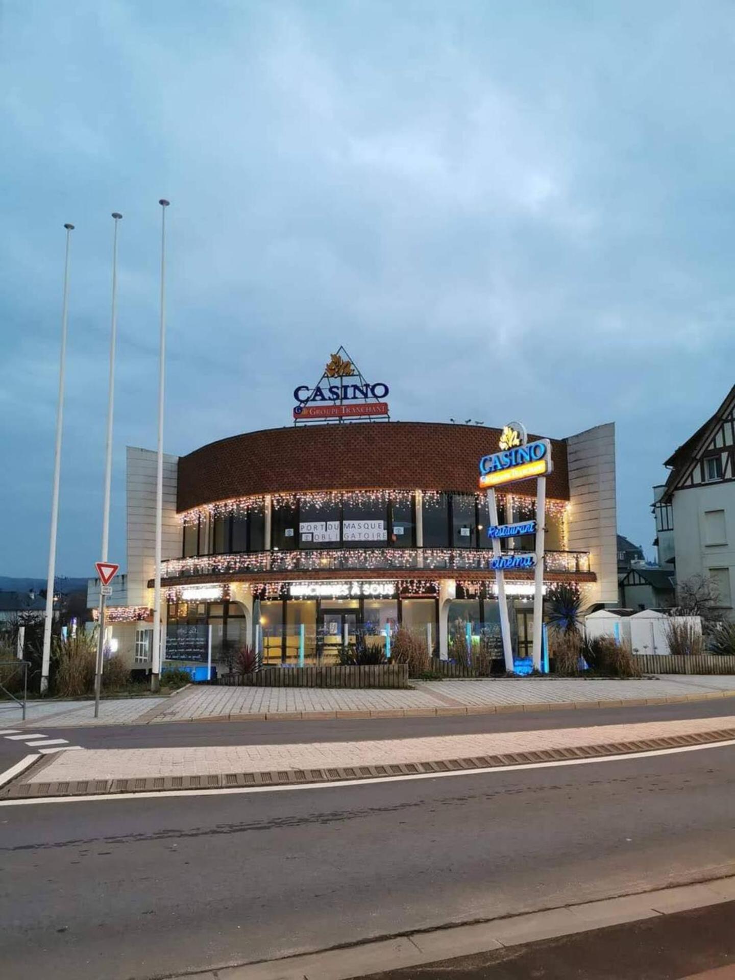 Residence Super Deauville Вилле-сюр-Мер Экстерьер фото